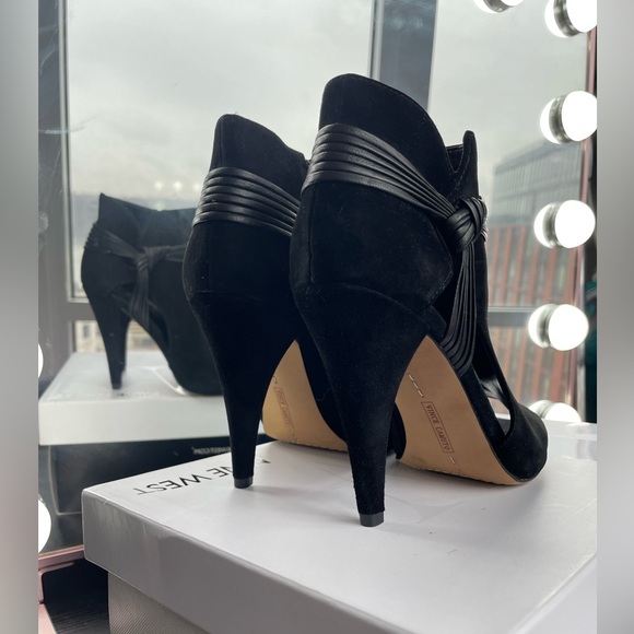 Vince Camuto Annavay Suede Bootie - Picture 6 of 10